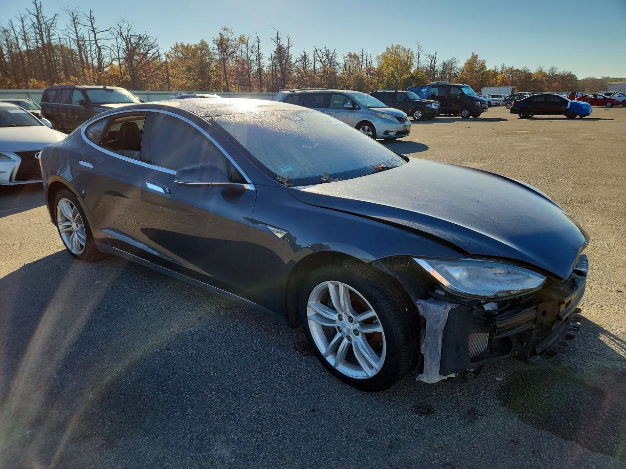 2015 Tesla Model S - Image 4