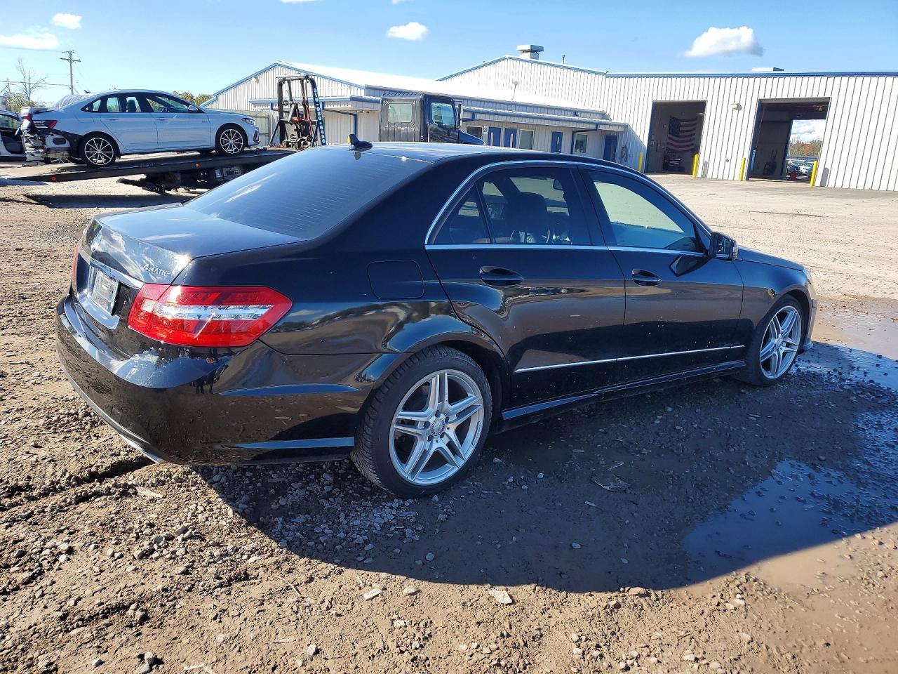 2011 Mercedes-Benz E 350 4Matic - Image 3