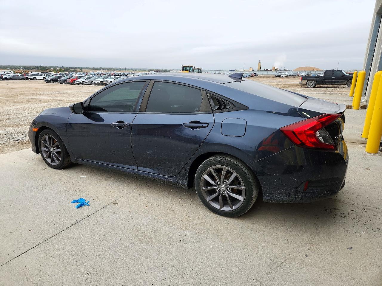 2020 Honda Civic Ex - Image 2