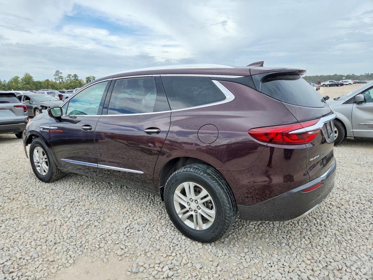 2018 Buick Enclave Essence - Фото 2