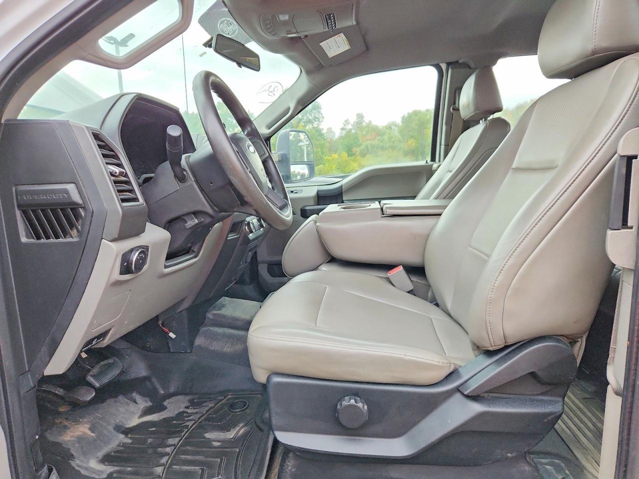 2017 Ford F350 Super Duty - Фото 7