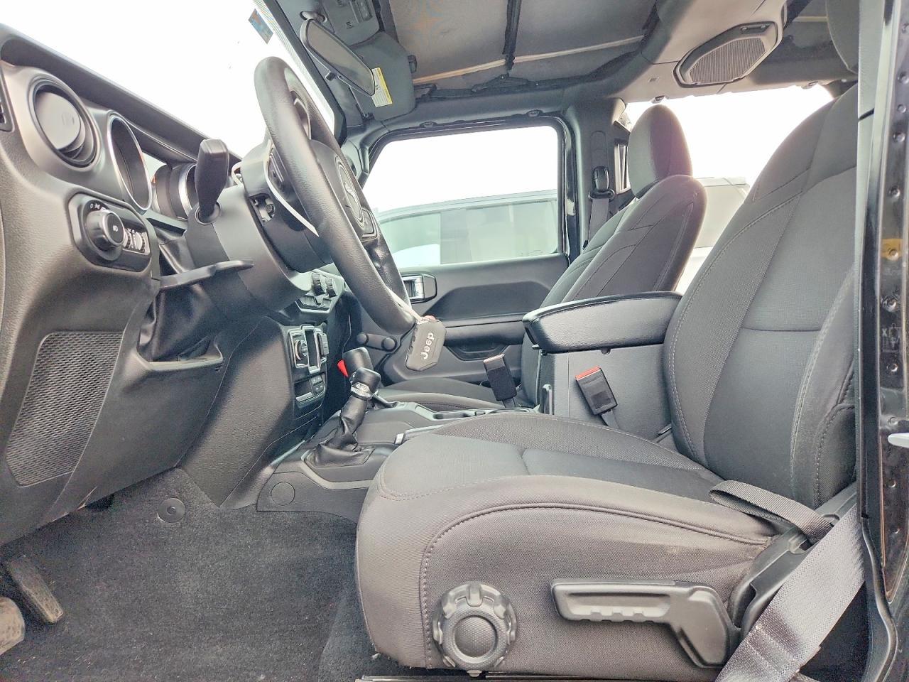 2022 Jeep Wrangler Unlimited Sport - Фото 7