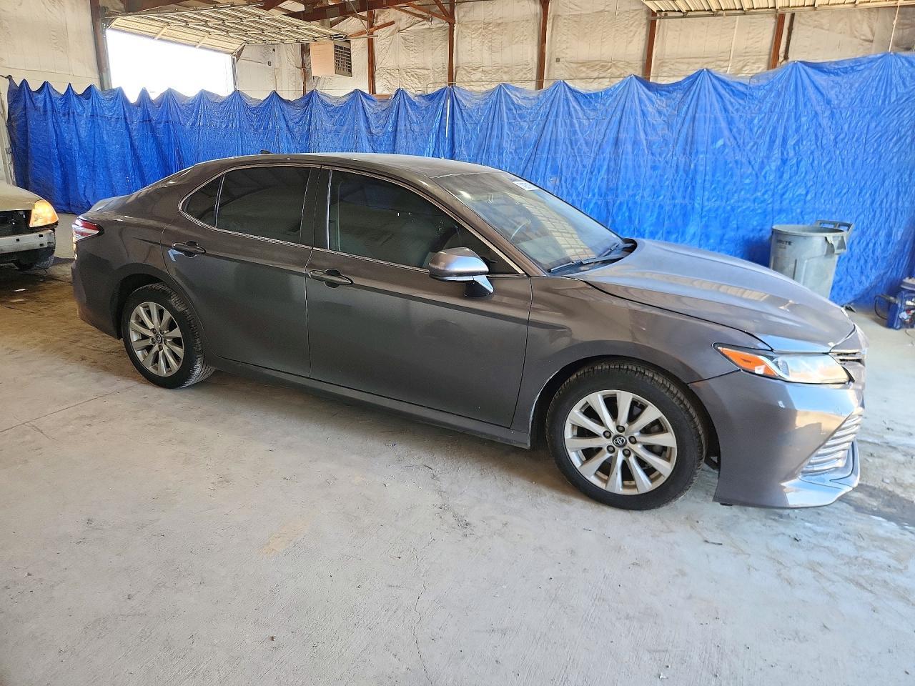 2019 Toyota Camry Le - Фото 4