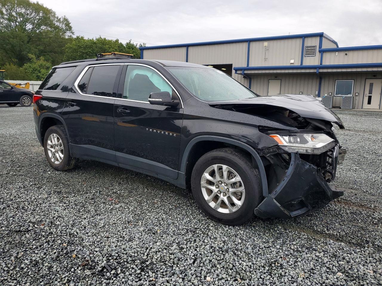 2021 Chevrolet Traverse Lt - Фото 4