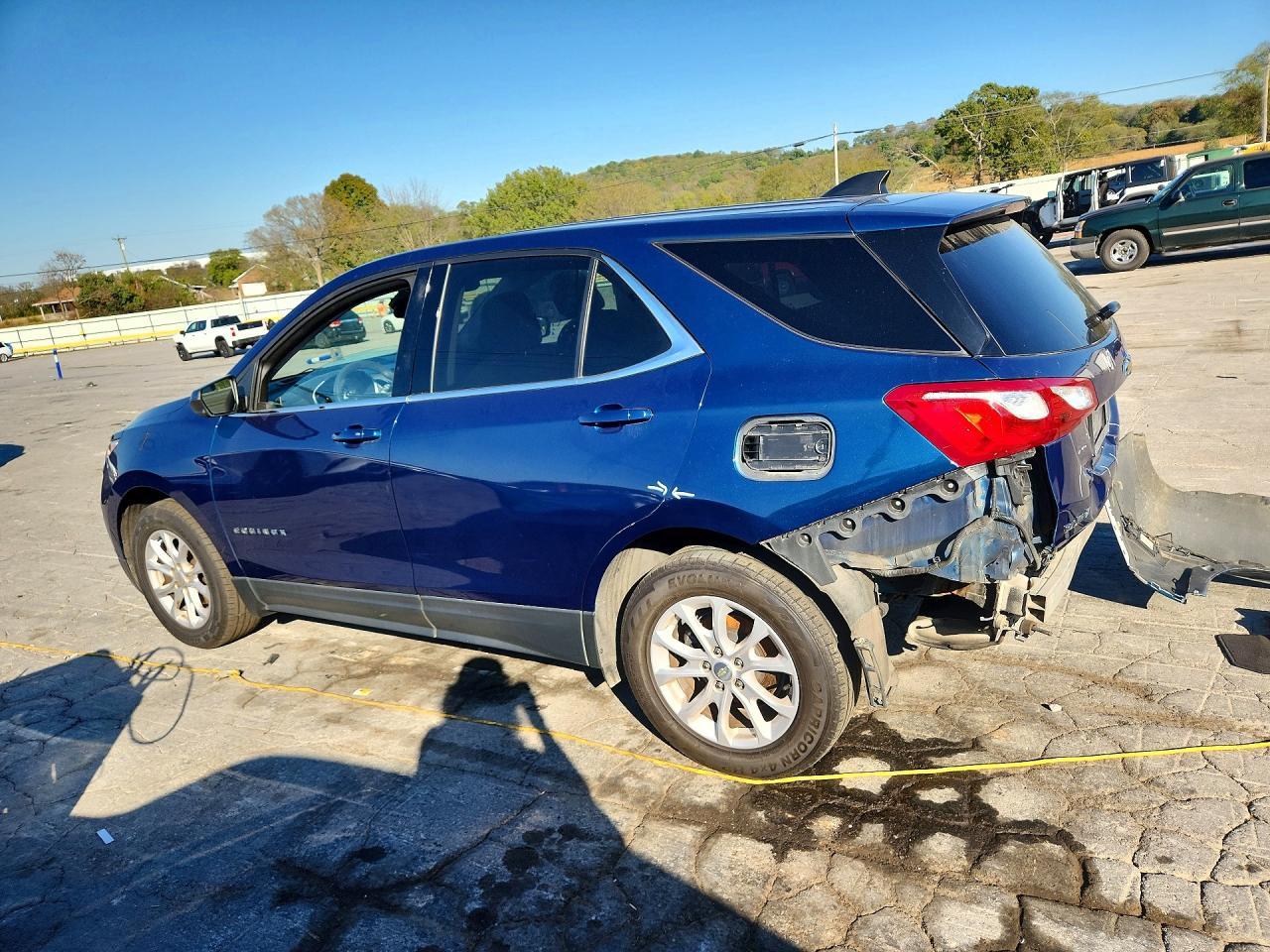 2020 Chevrolet Equinox Lt - Image 2