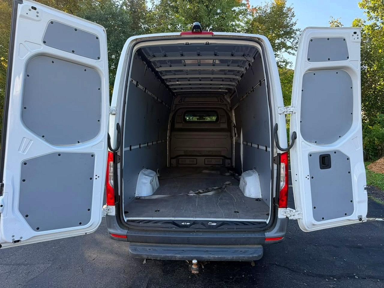 2023 Mercedes-Benz Sprinter 2500 - Image 7