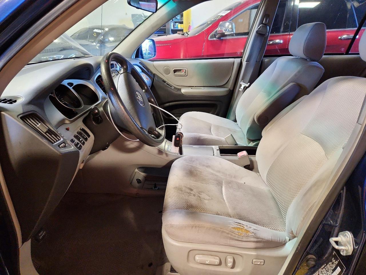 2004 Toyota Highlander Base - Image 7