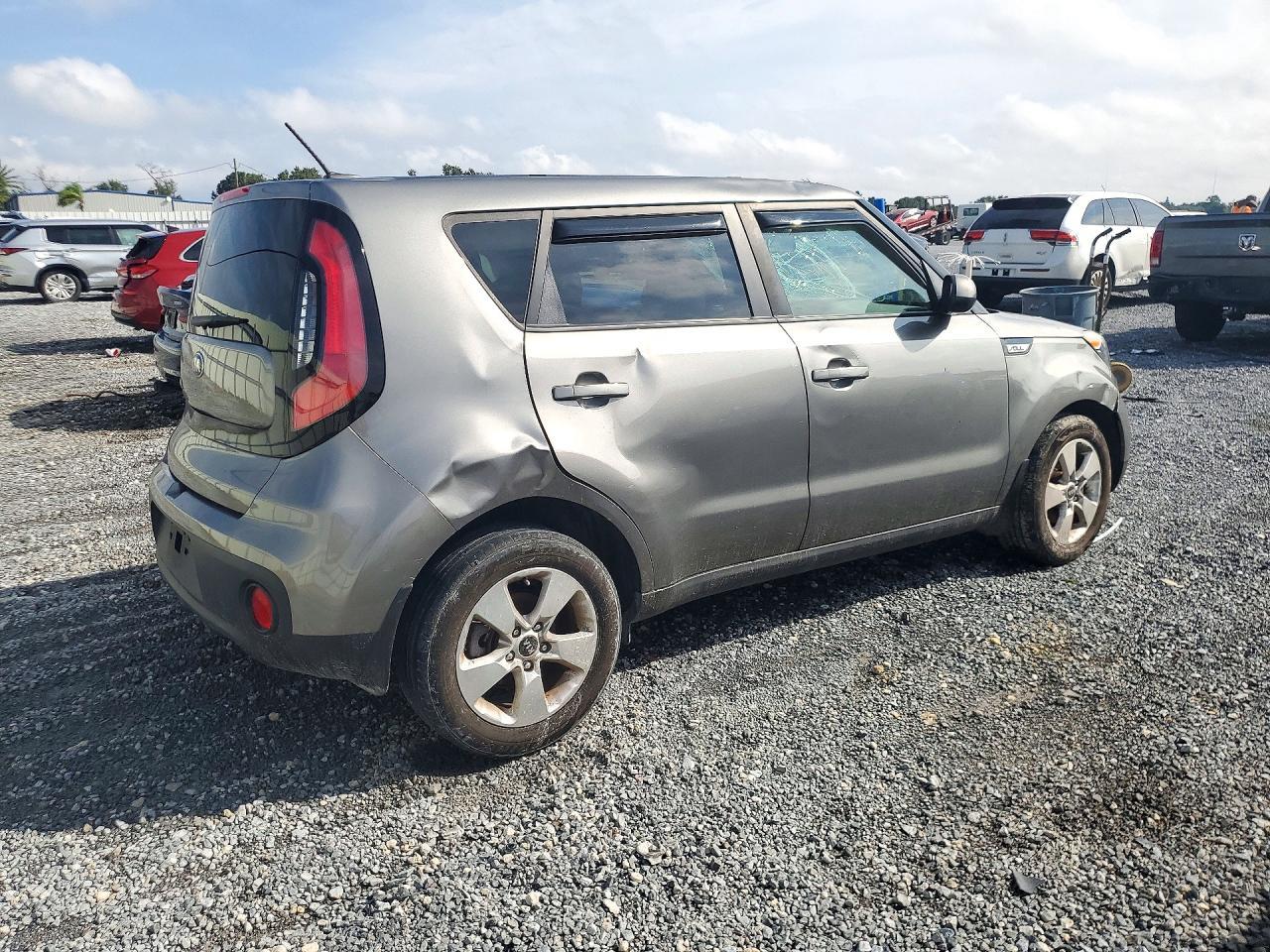 2017 Kia Soul Base - Фото 3