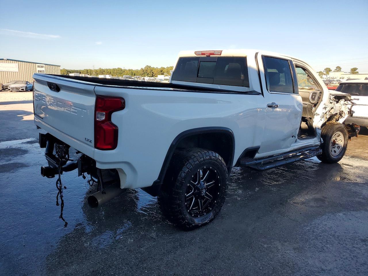 2020 Chevrolet Silverado K2500 Heavy Duty Ltz - Фото 3