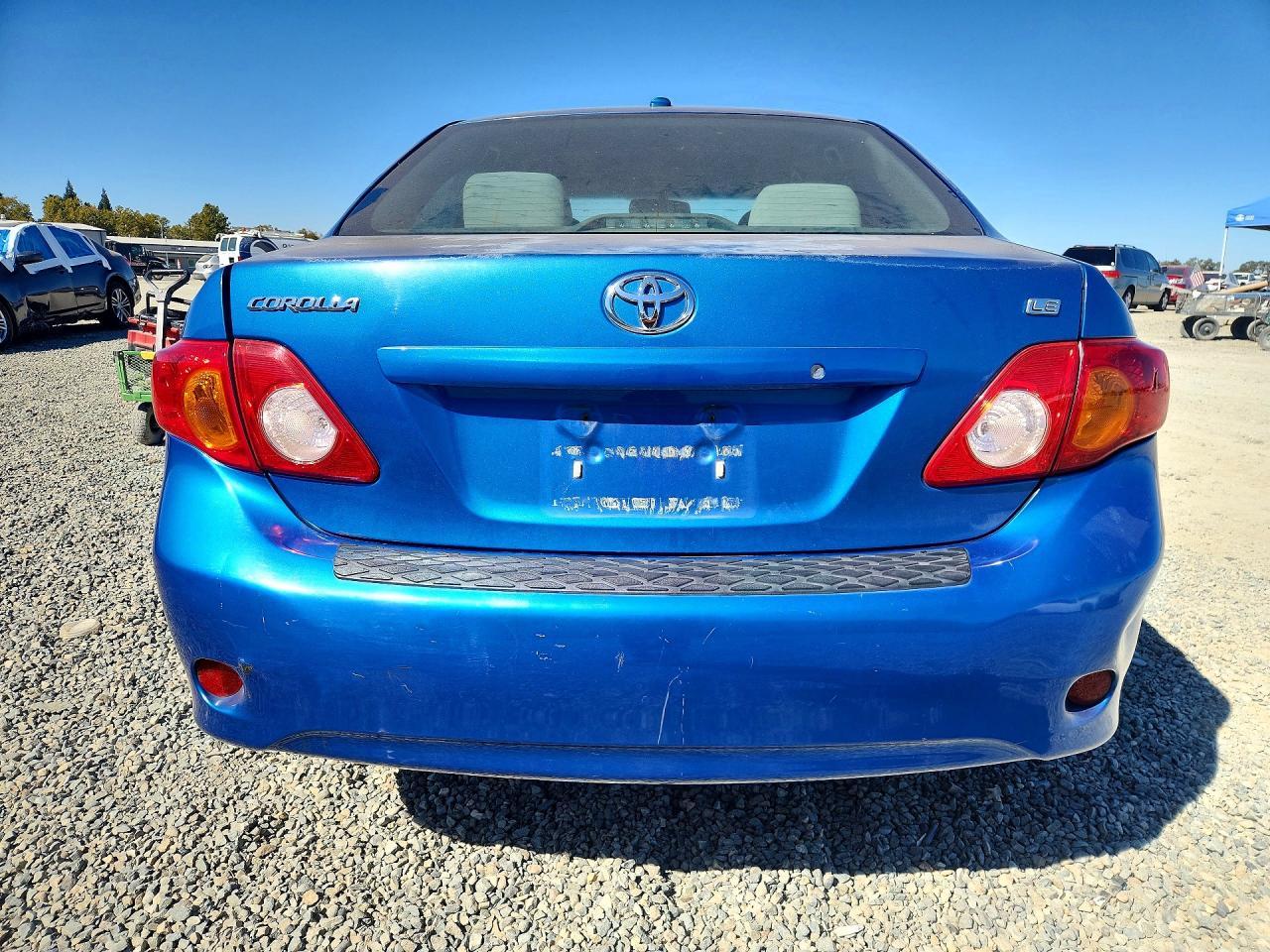 2010 Toyota Corolla Le - Фото 6