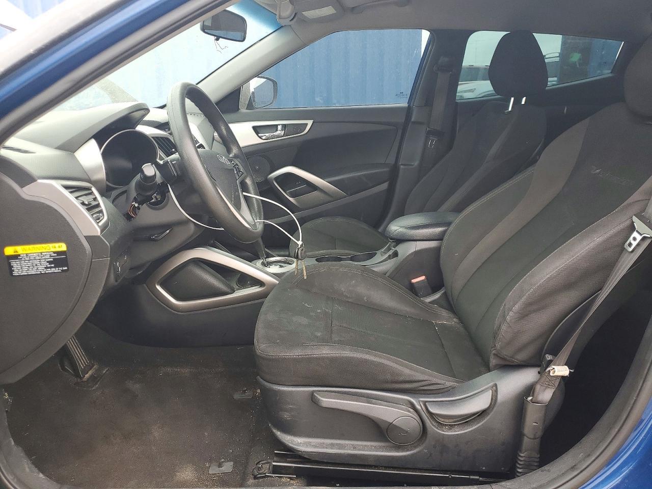 2016 Hyundai Veloster Base - Фото 7