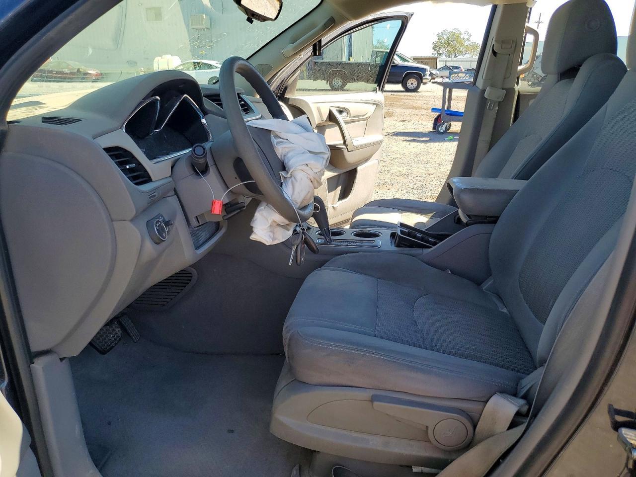 2015 Chevrolet Traverse Ls - Фото 7