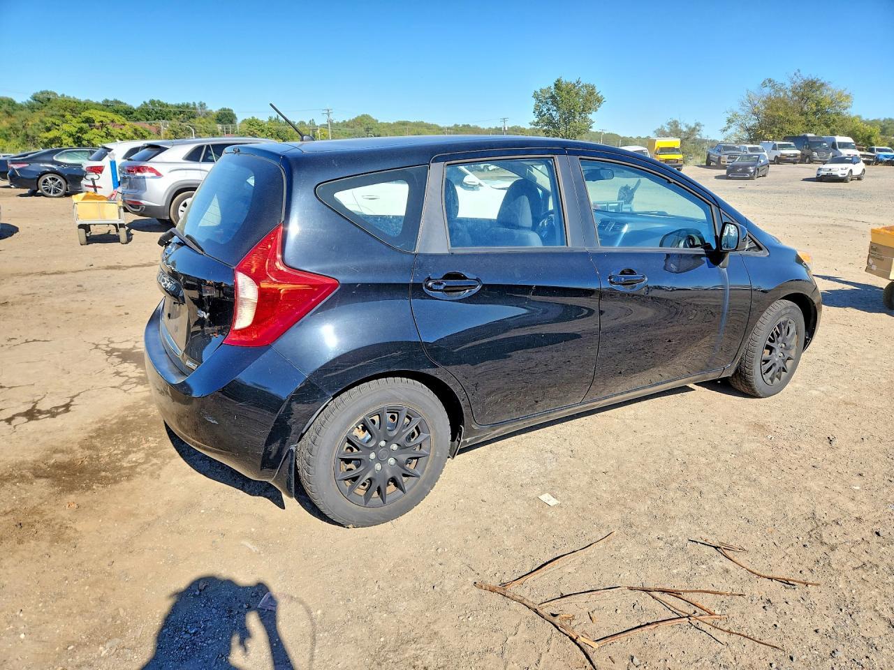 2014 Nissan Versa Note S - Фото 3