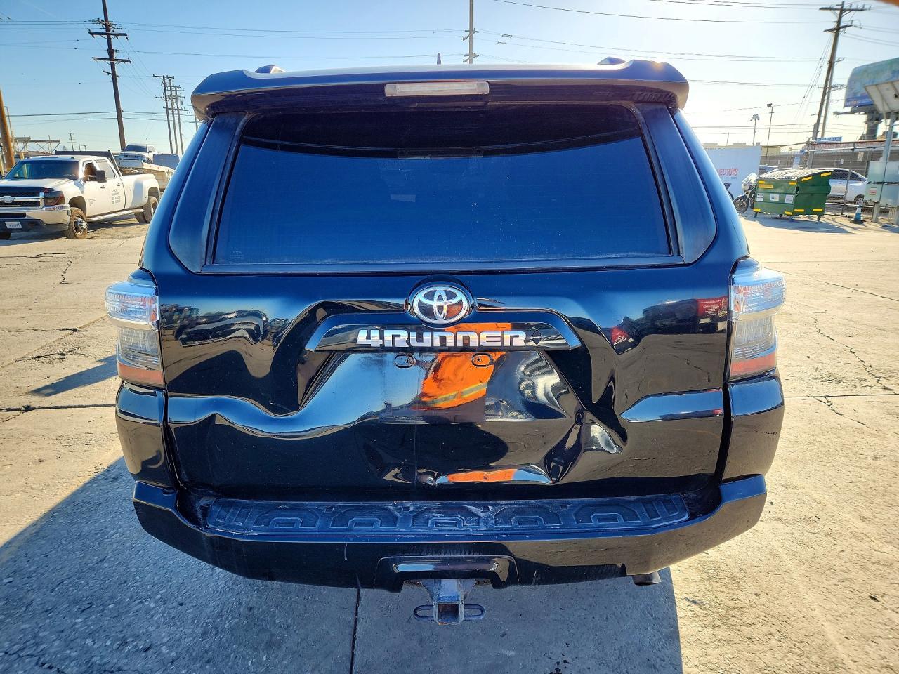 2021 Toyota 4Runner Sr5 - Фото 6