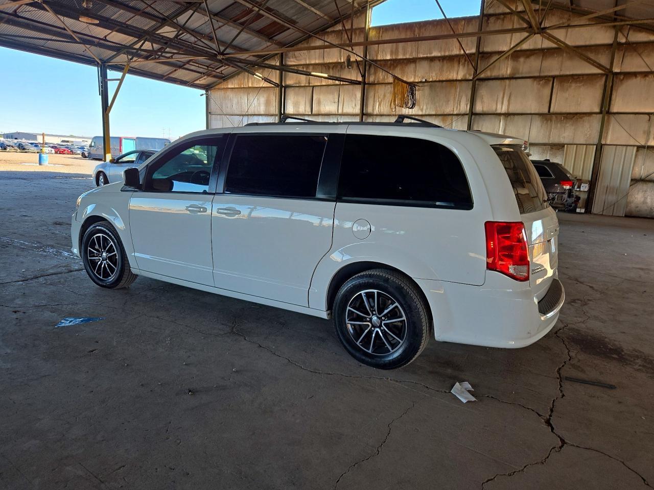 2019 Dodge Grand Caravan Gt - Фото 2