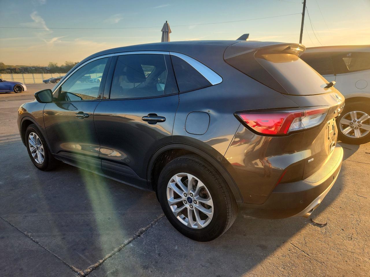 2020 Ford Escape Se - Фото 2