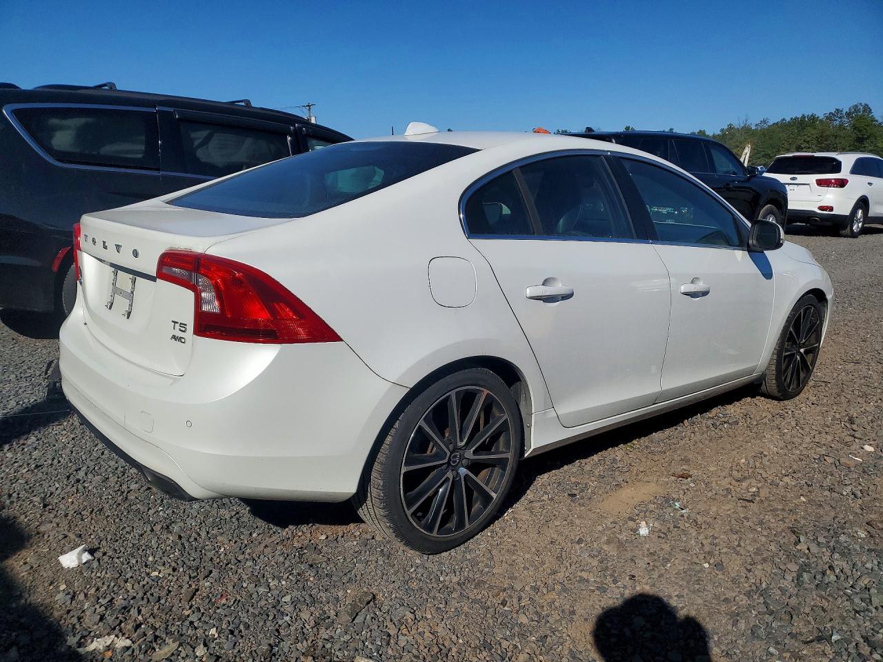 2016 Volvo S60 Premier - Фото 3