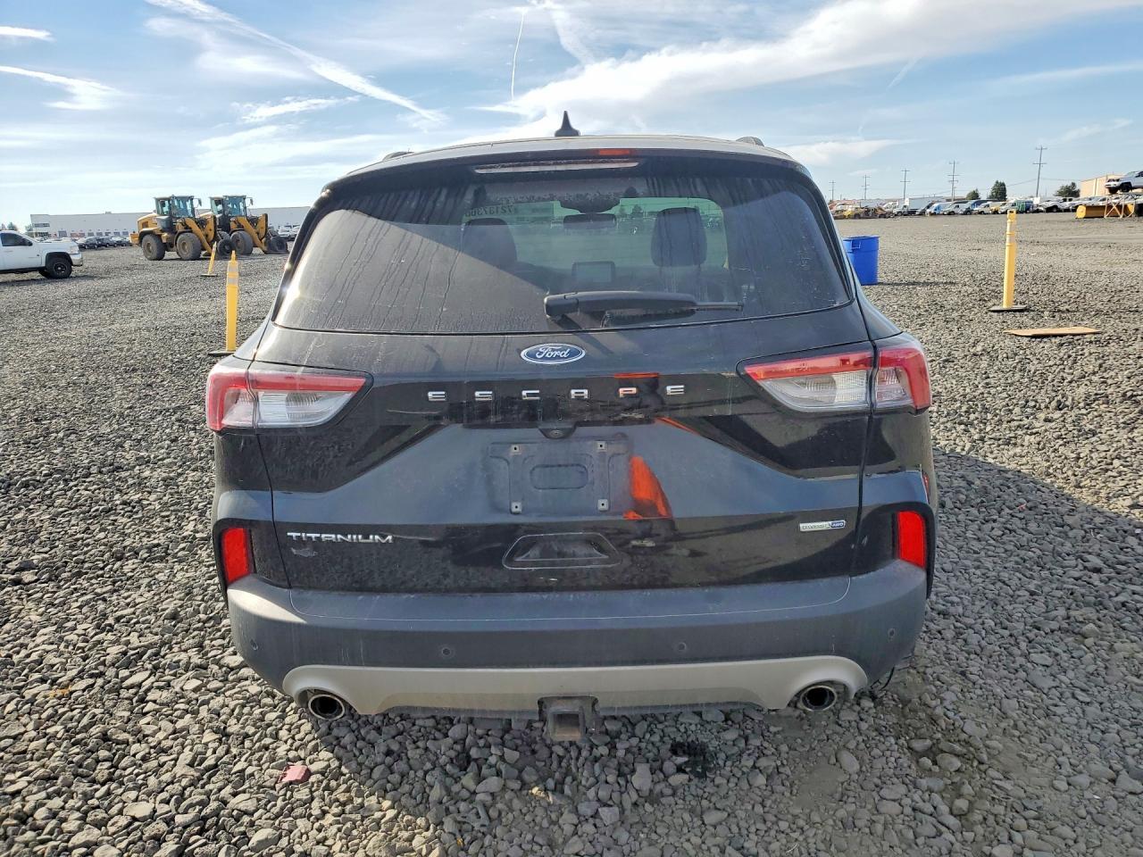 2020 Ford Escape Titanium - Image 6