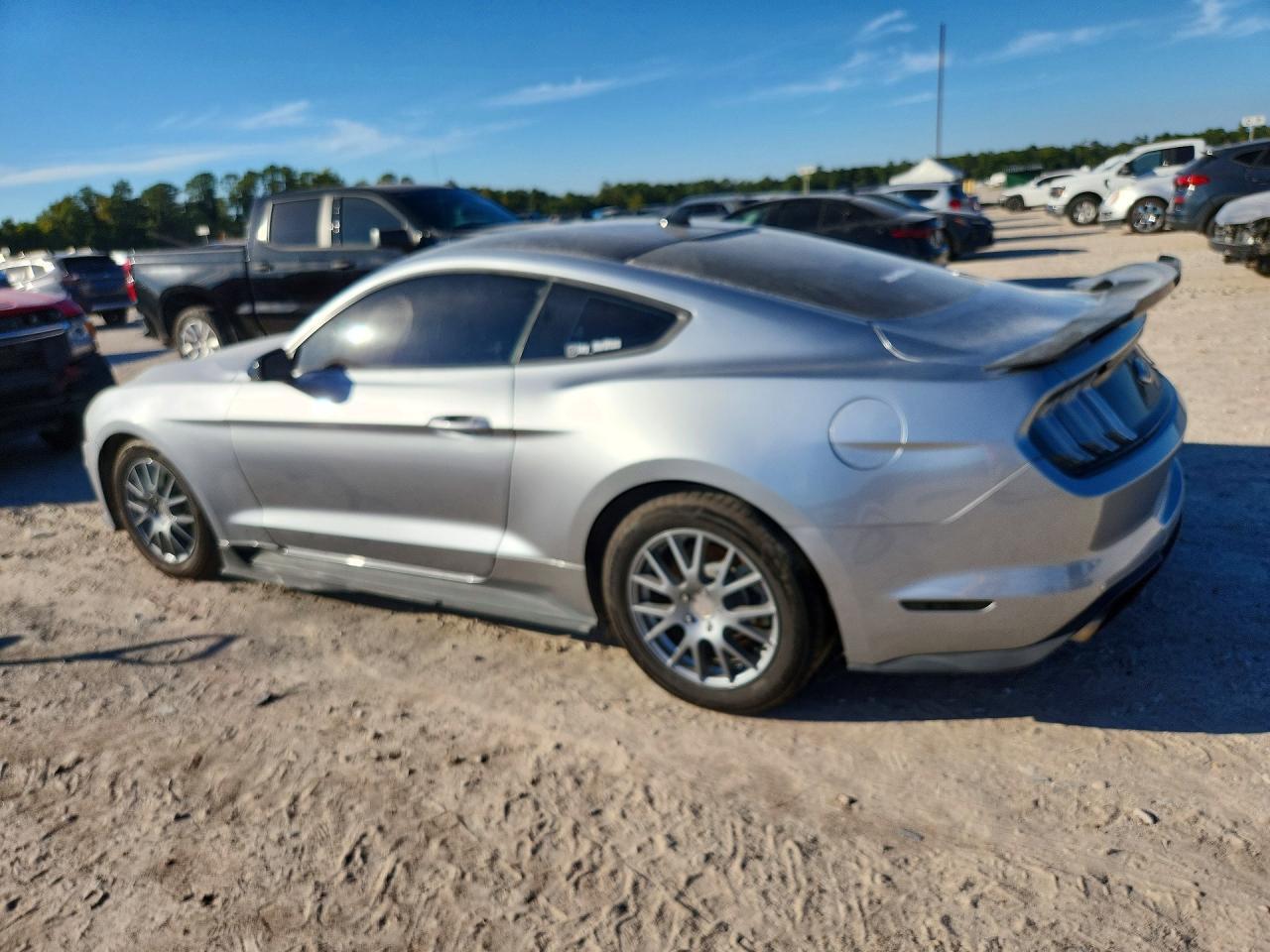 2022 Ford Mustang - Image 2