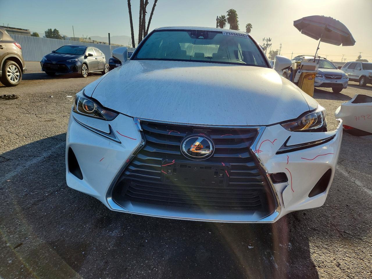 2019 Lexus Is 300 - Image 5