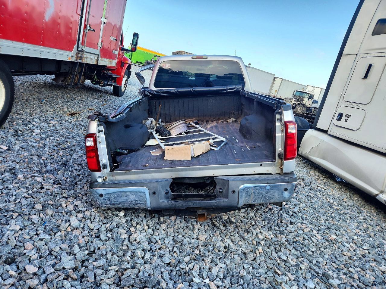 2016 Ford F350 Super Duty - Фото 6