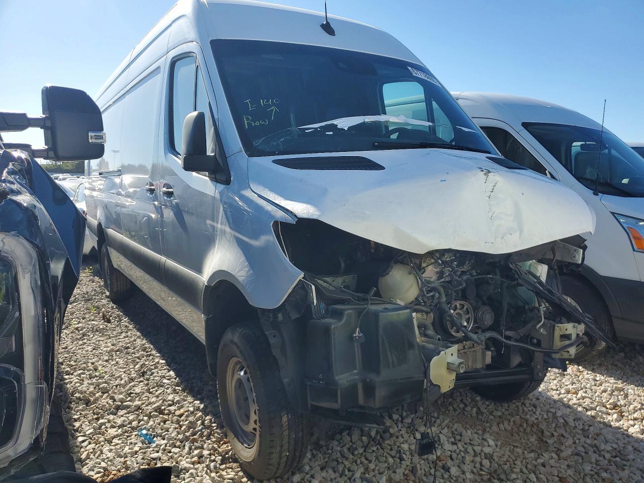 2023 Mercedes-Benz Sprinter 2500 Delivery Van - Image 4
