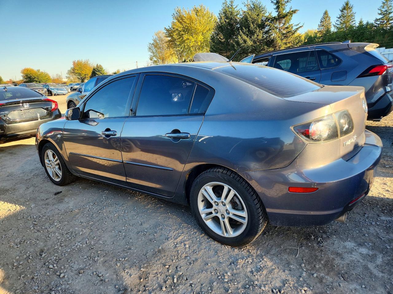 2009 Mazda 3 I - Image 2