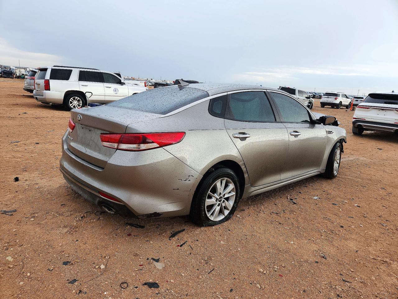 2017 Kia Optima Lx - Image 3