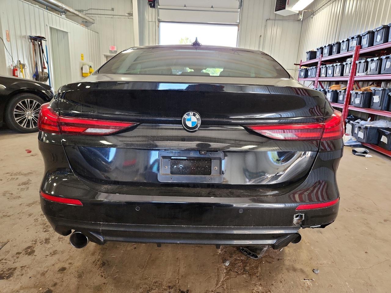 2023 BMW 228Xi - Фото 6