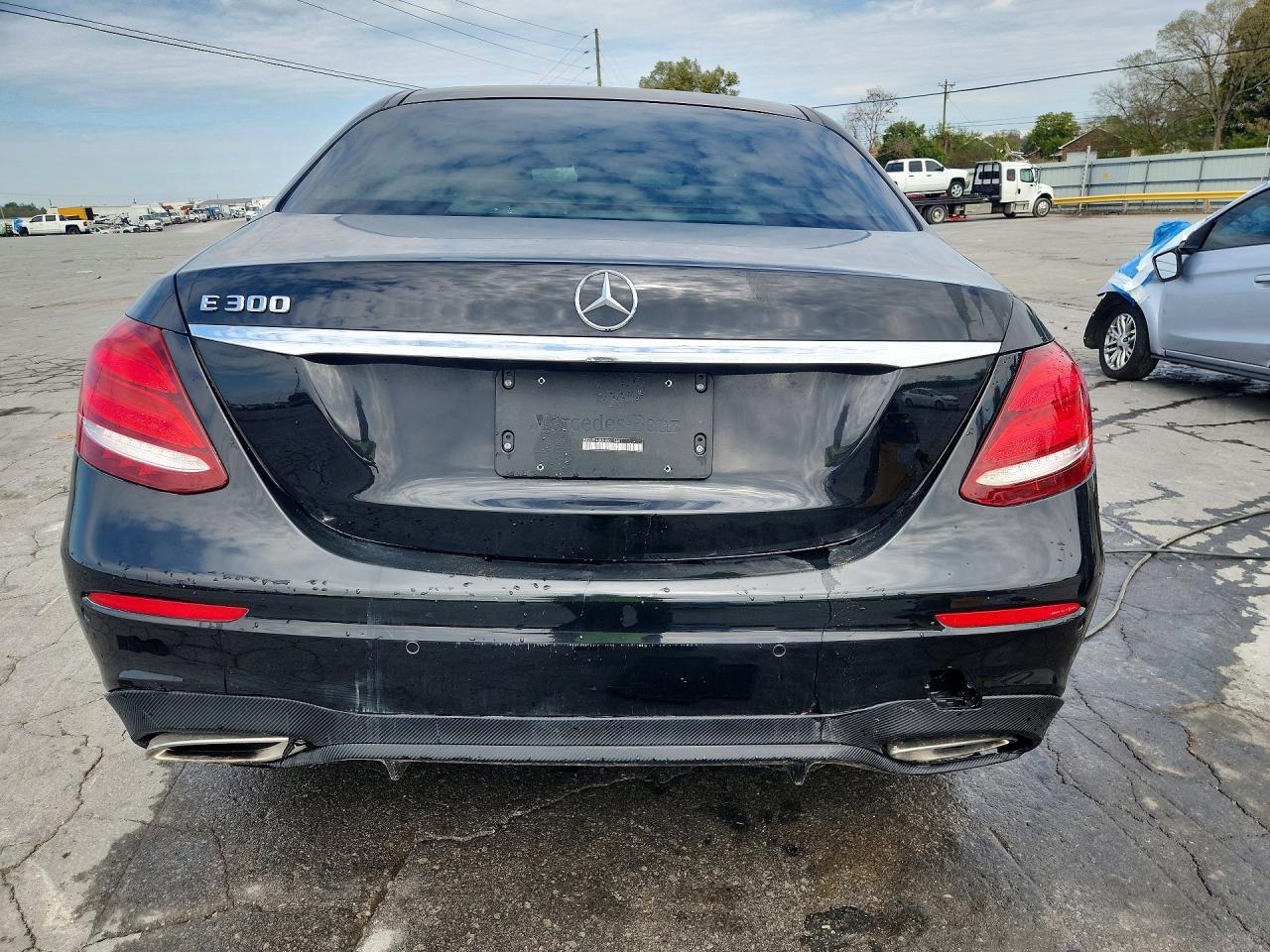 2017 Mercedes-Benz E 300 - Image 6