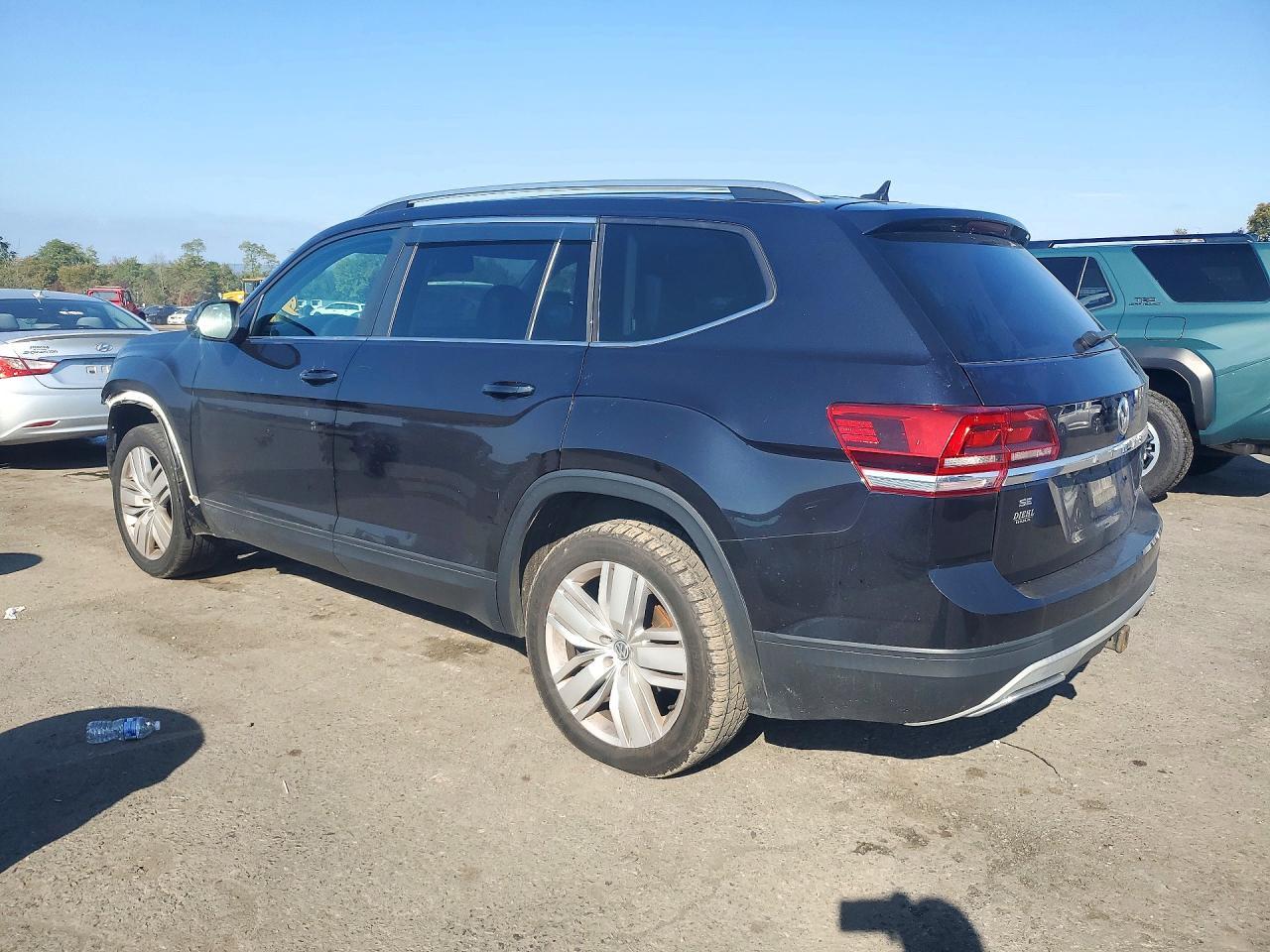 2019 Volkswagen Atlas Se - Фото 2