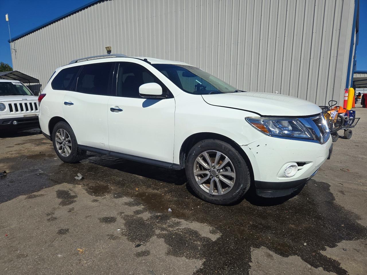 2016 Nissan Pathfinder S - Фото 4