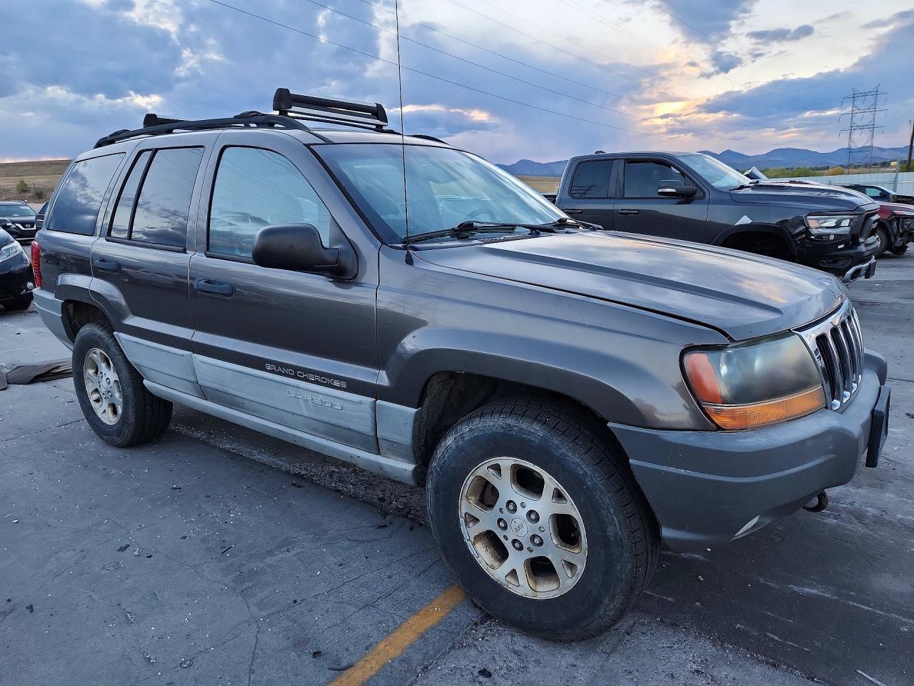 2000 Jeep Grand Cherokee Laredo - Image 4
