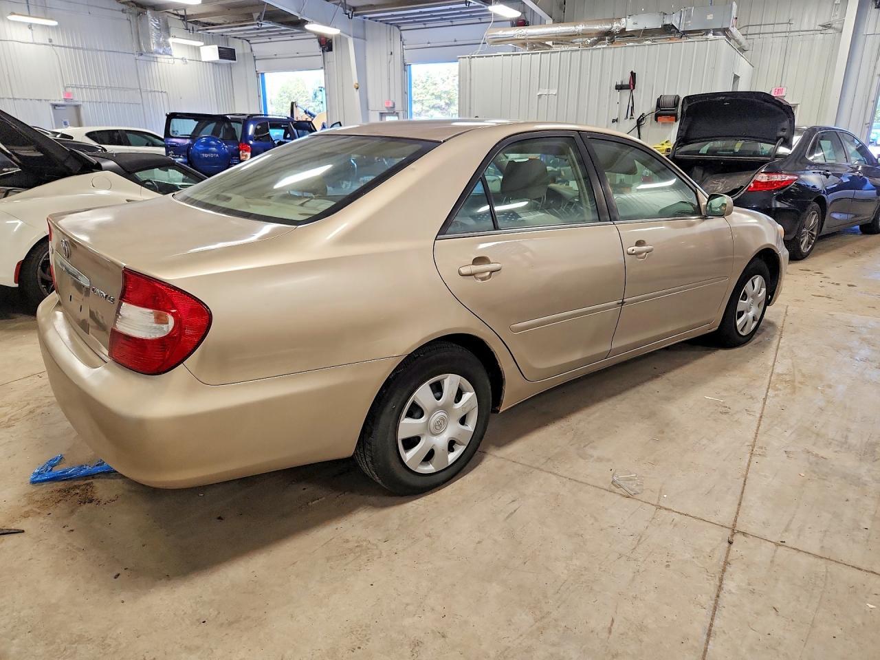 2003 Toyota Camry Le - Image 3