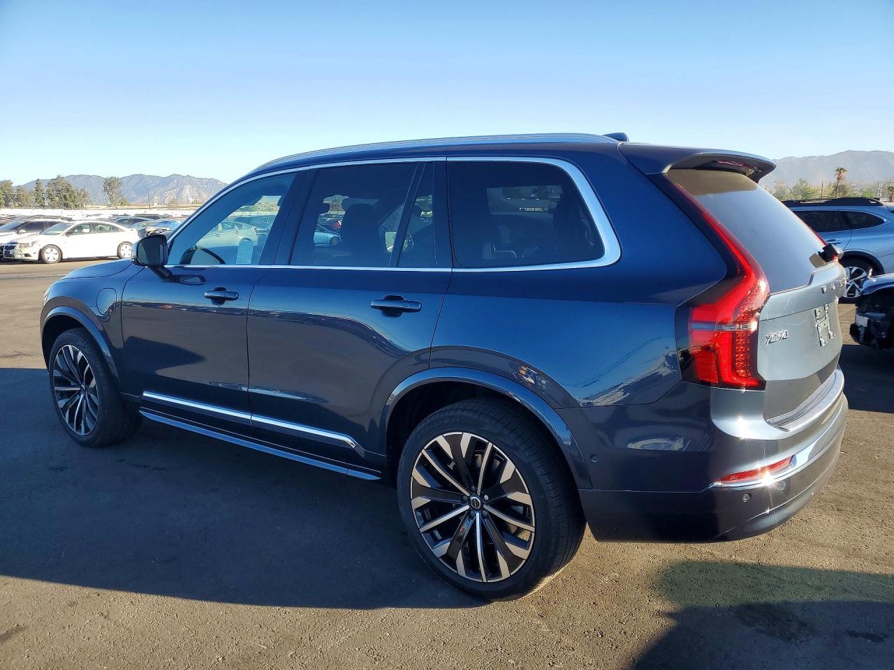 2026 Volvo Xc90 Plus - Фото 2