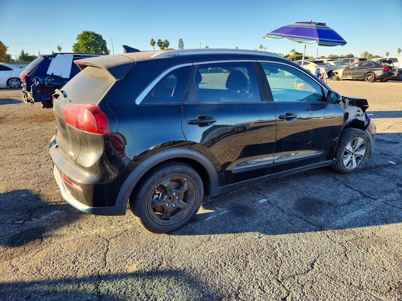 2018 Kia Niro Plug-In Hybrid Lx - Фото 3