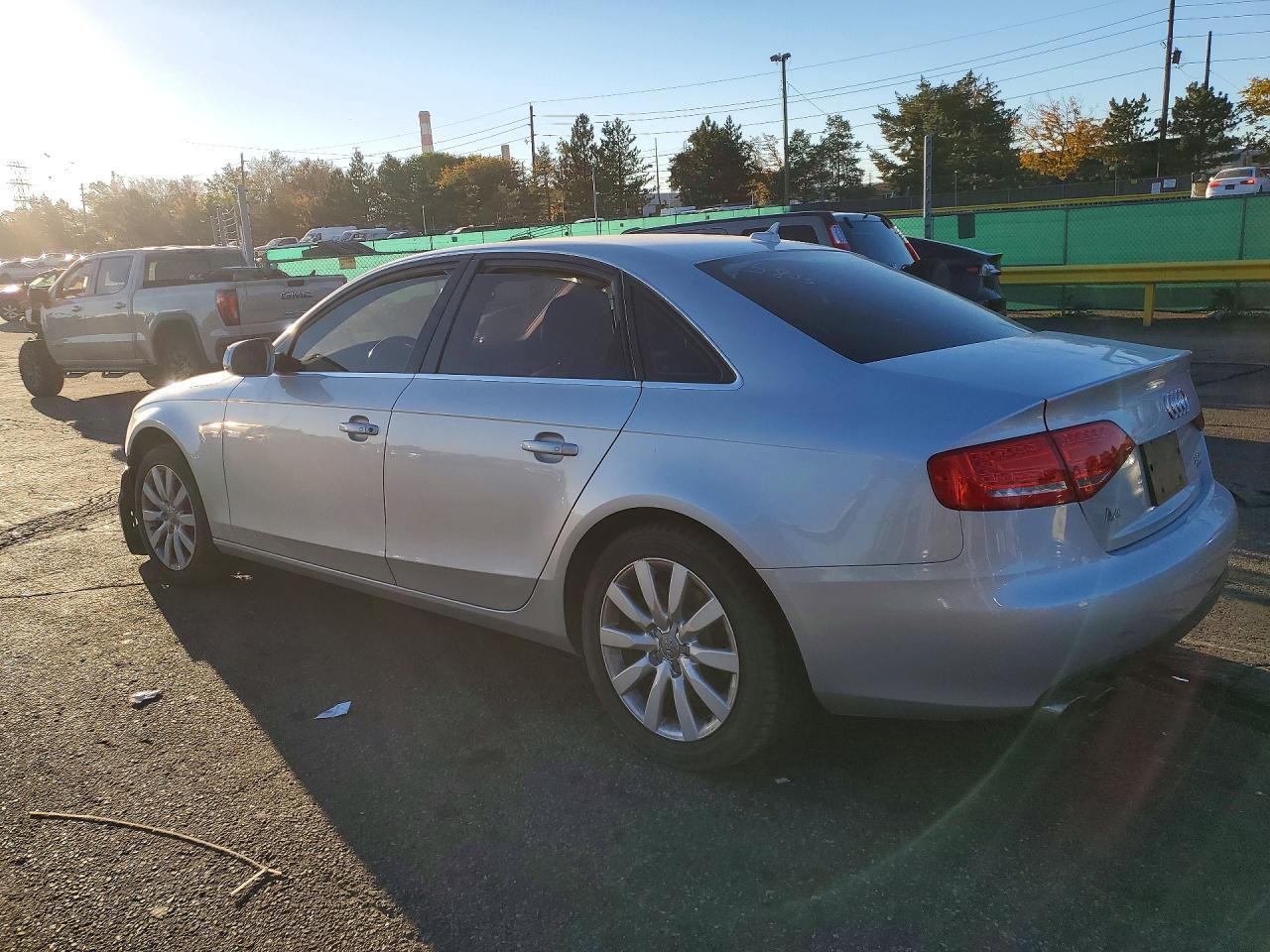 2012 Audi A4 Premium - Фото 2