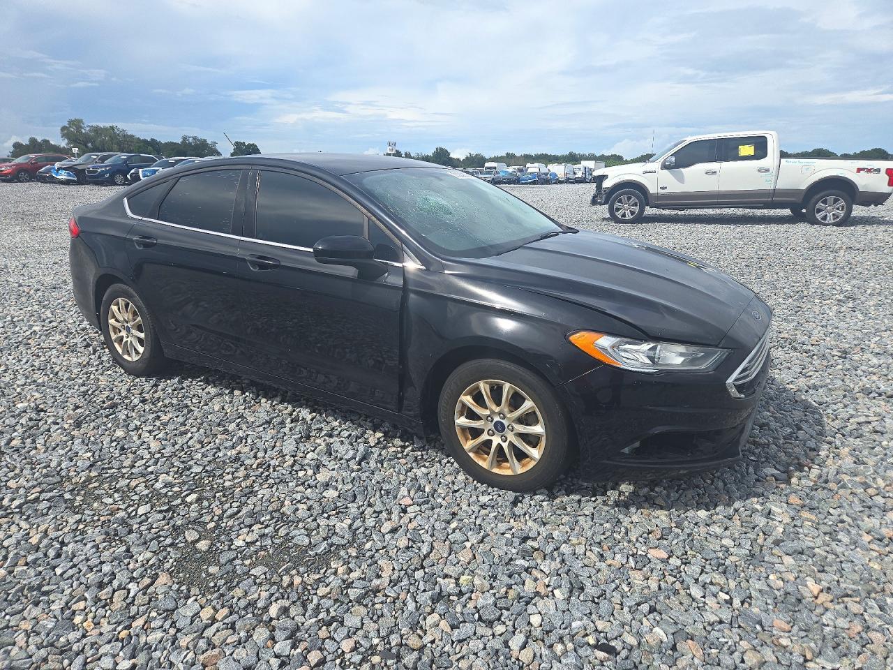 2018 Ford Fusion S - Фото 4
