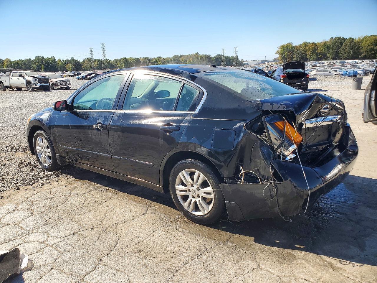 2010 Nissan Altima 2.5 - Фото 2