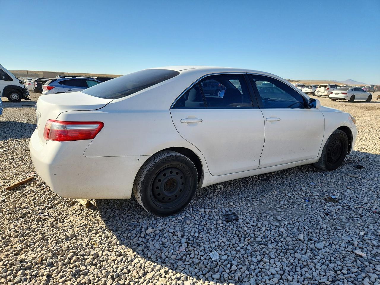 2009 Toyota Camry Le - Фото 3