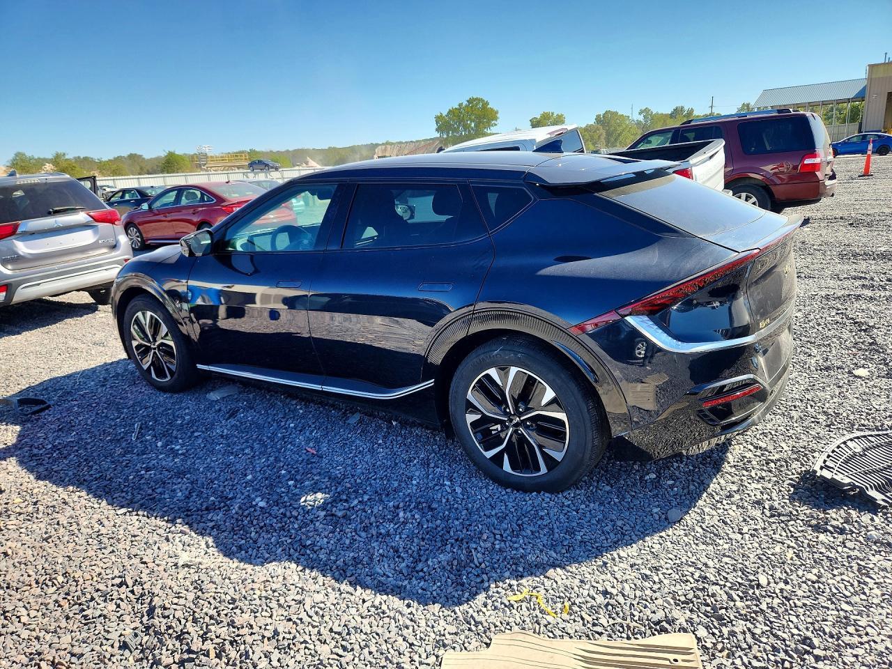 2023 Kia Ev6 Light - Фото 2