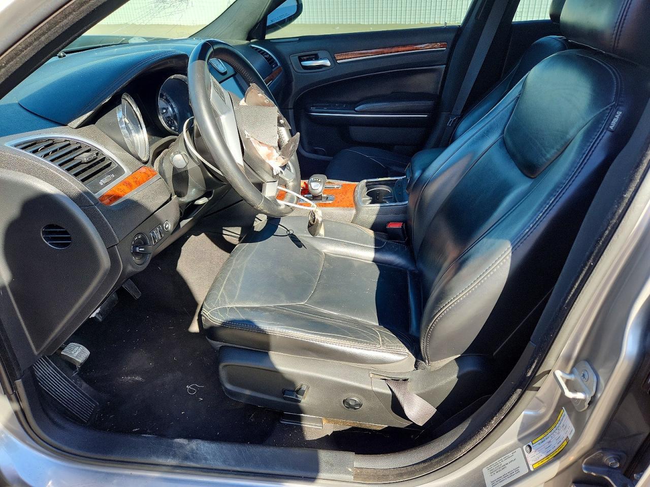 2014 Chrysler 300 - Фото 7