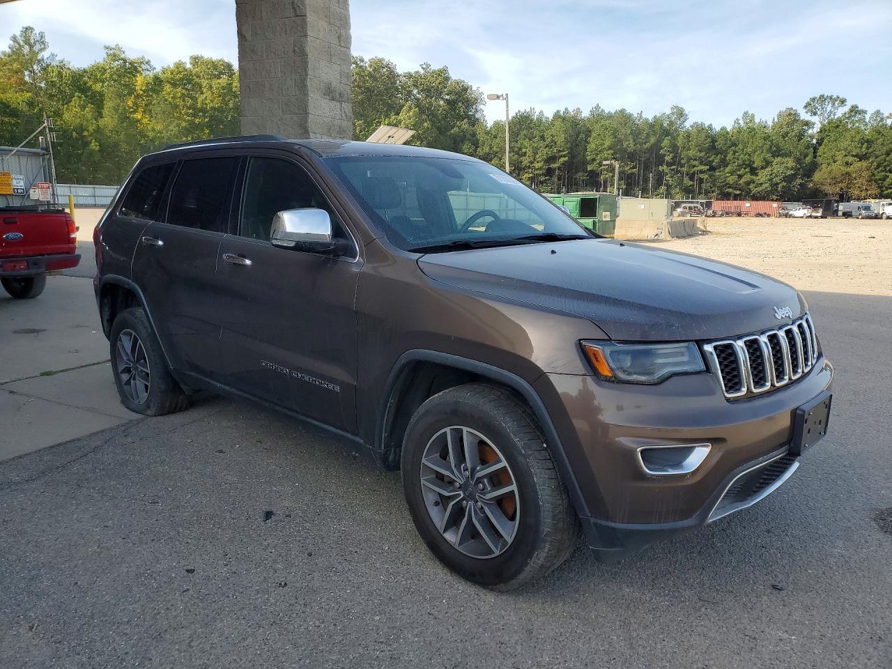 2019 Jeep Grand Cherokee Limited - Image 4