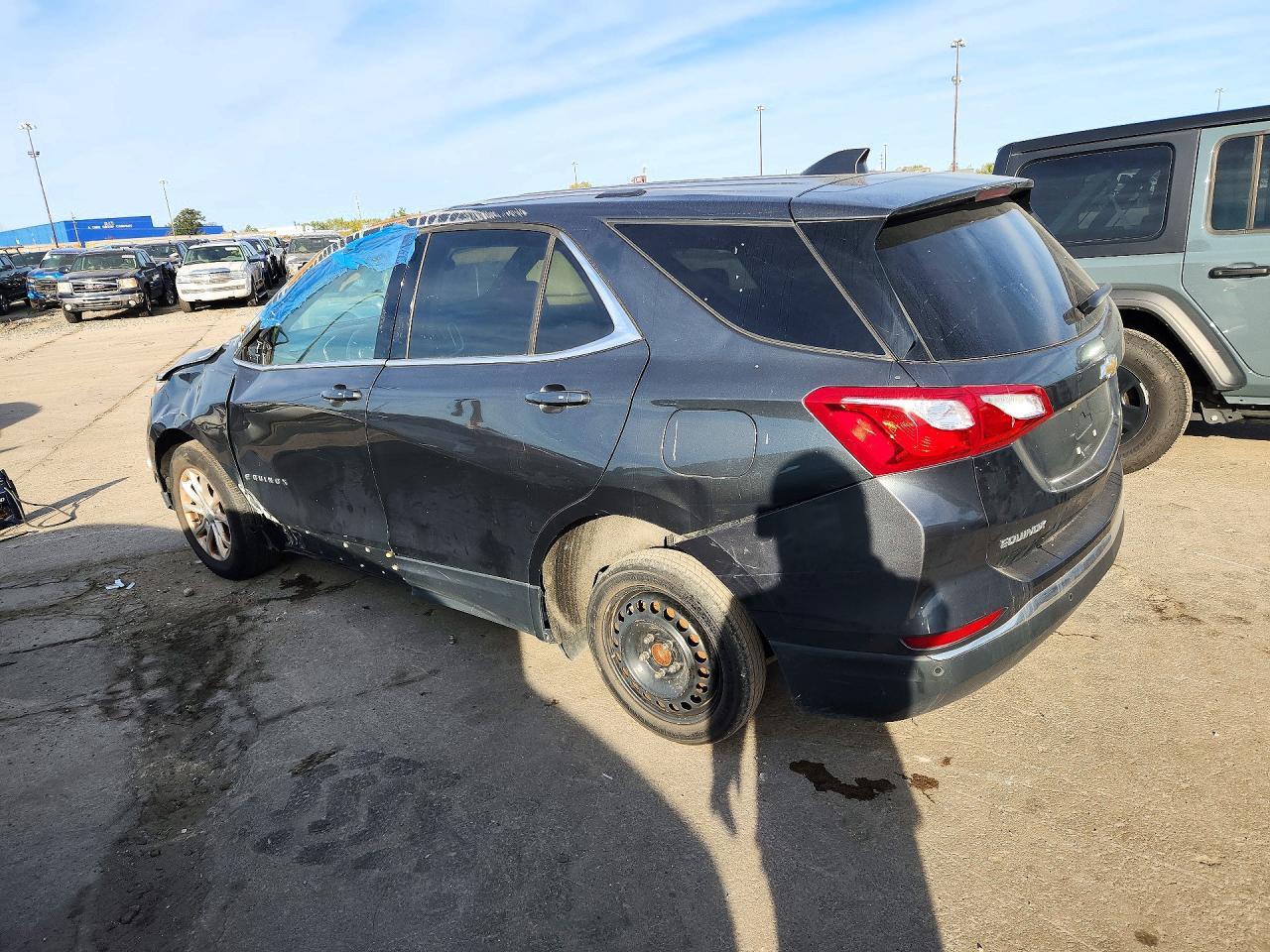 2019 Chevrolet Equinox Lt - Image 2