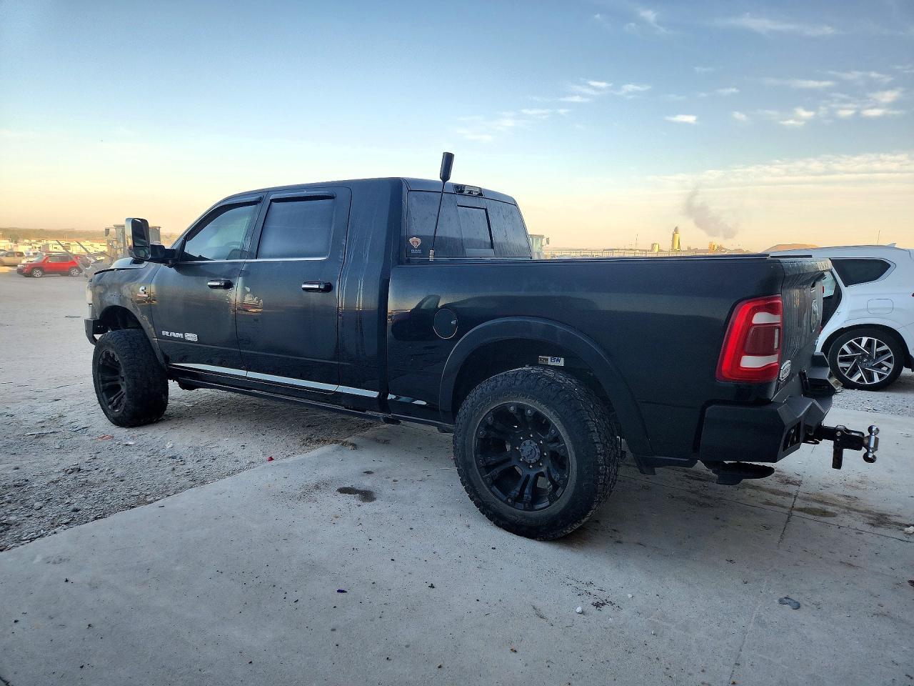 2022 Ram 2500 Longhorn - Image 2
