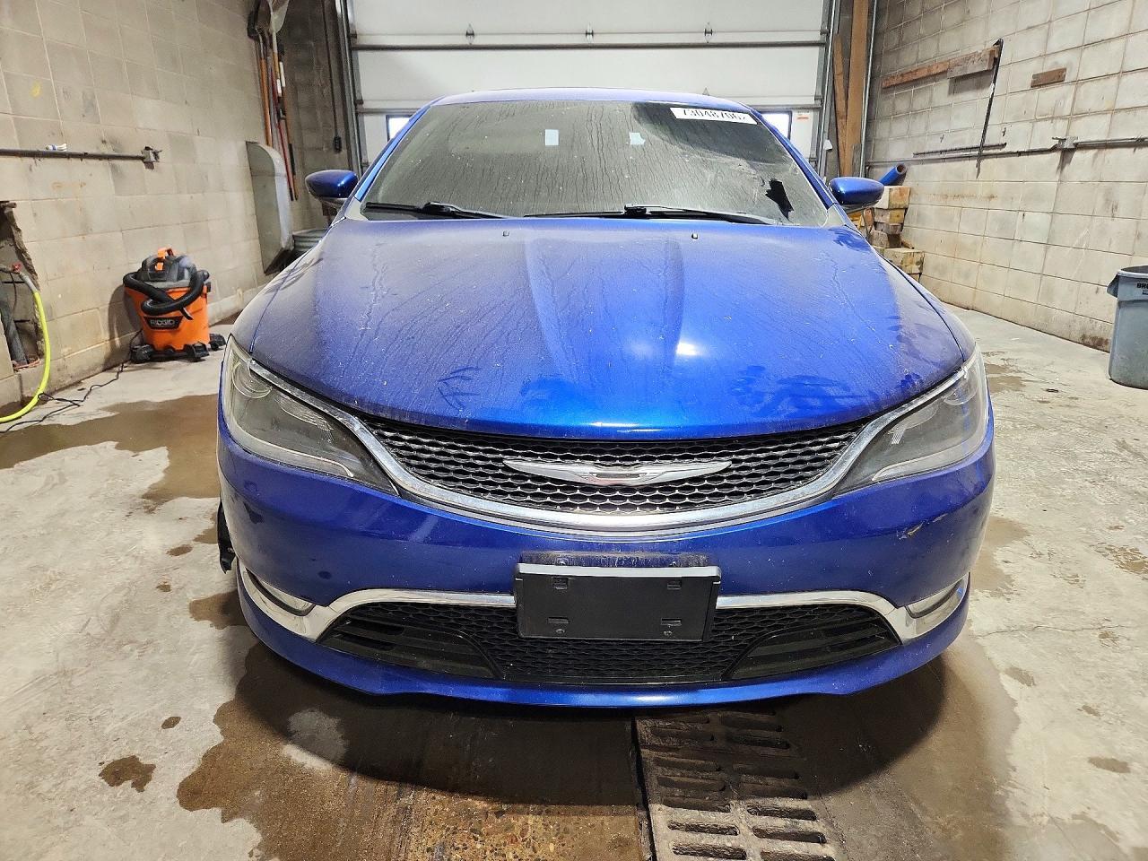 2015 Chrysler 200 C - Image 5