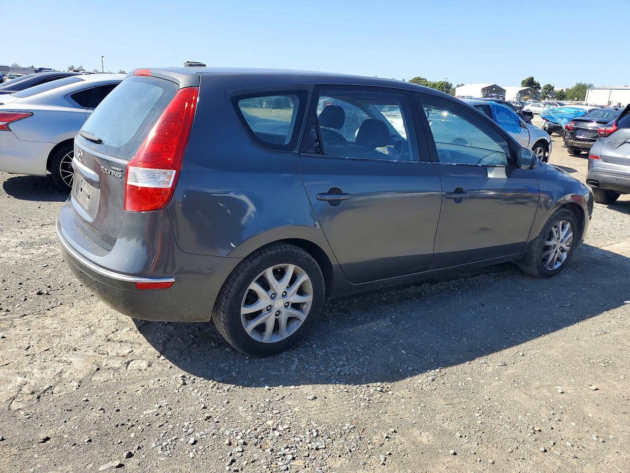 2009 Hyundai Elantra Touring - Image 3