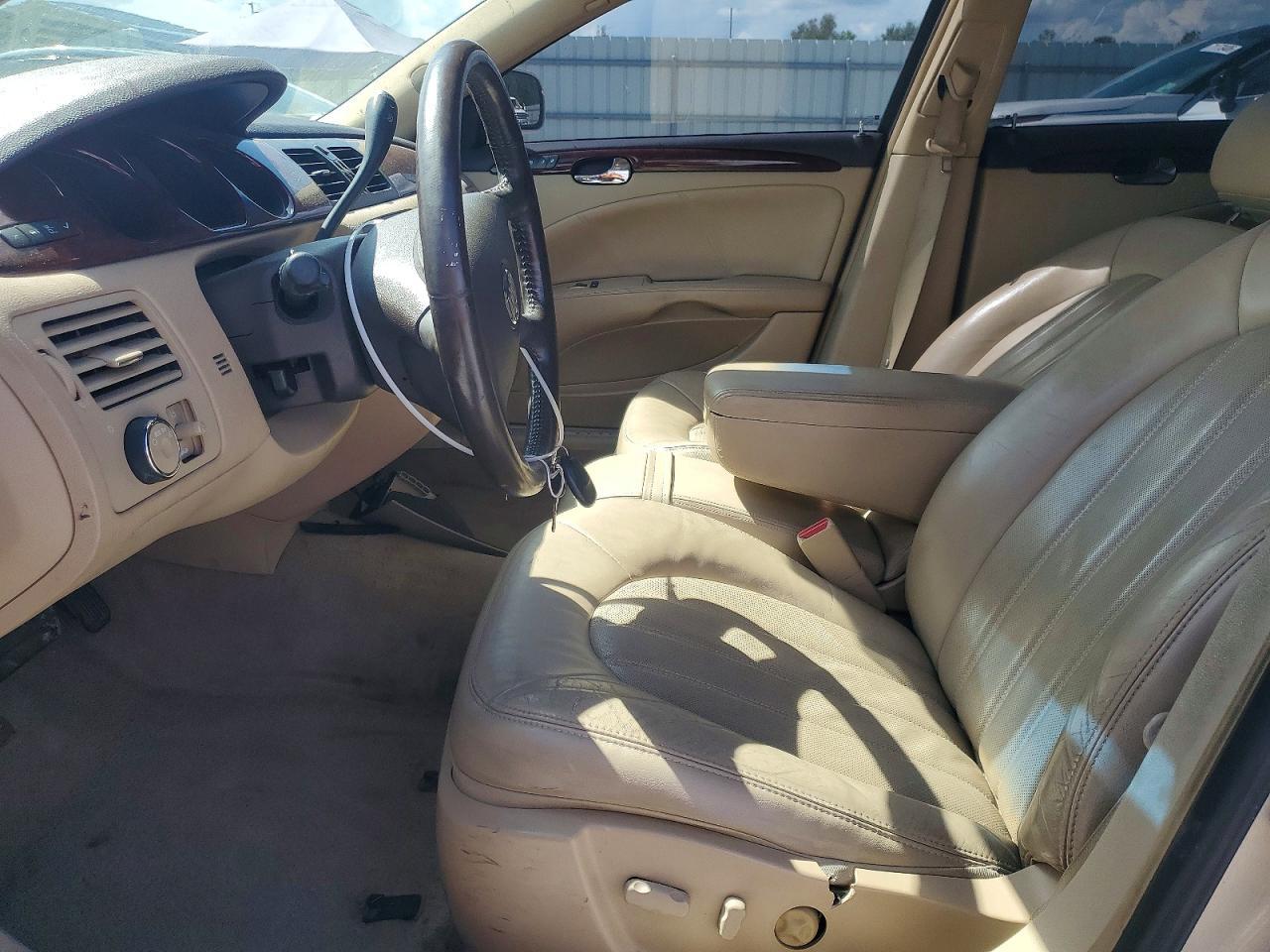 2008 Buick Lucerne - Image 7