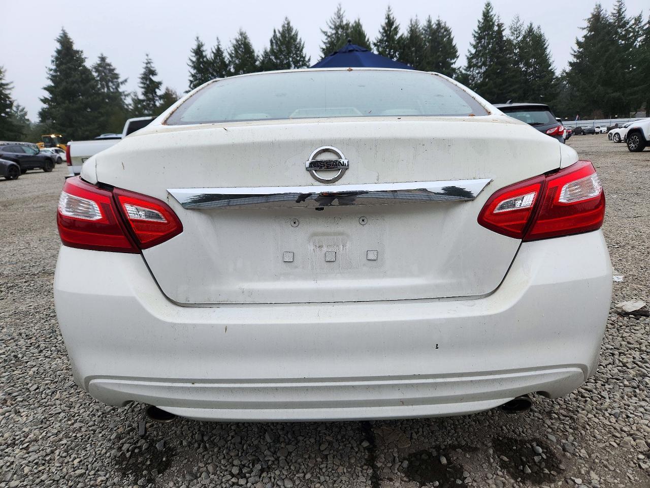 2016 Nissan Altima 2.5 S - Image 6