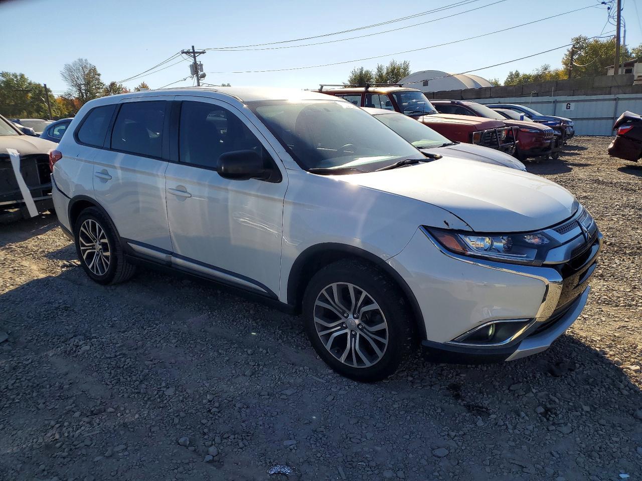 2018 Mitsubishi Outlander Se - Фото 4